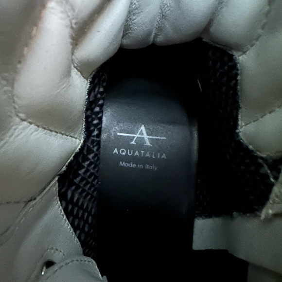 Aquatalia
LEATHER ANKLE BOOTS - Picture 3 of 4